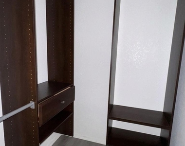 9811 Walnut Street - Photo Thumbnail 10
