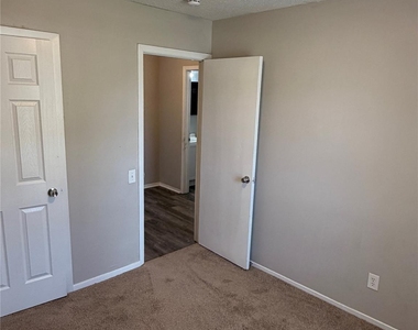 1803 Wickersham Drive - Photo Thumbnail 12
