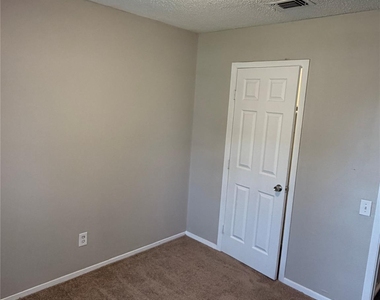 1803 Wickersham Drive - Photo Thumbnail 11