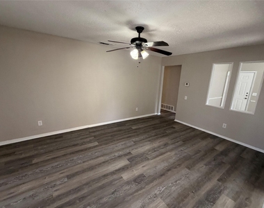 1803 Wickersham Drive - Photo Thumbnail 9