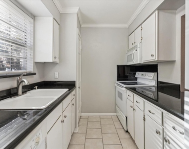 3627 Dickason Avenue - Photo Thumbnail 4