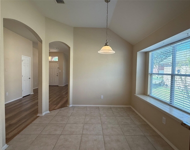 3605 Cottonwood Road - Photo Thumbnail 8
