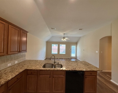3605 Cottonwood Road - Photo Thumbnail 3