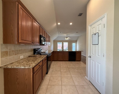 3605 Cottonwood Road - Photo Thumbnail 2