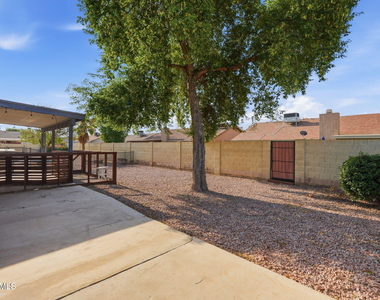 1735 E Stephens Drive - Photo Thumbnail 36