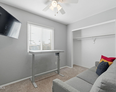 1735 E Stephens Drive - Photo Thumbnail 24