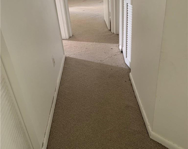 8985 Nw 38th Drive - Photo Thumbnail 8