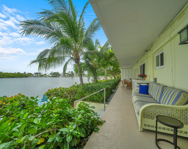 6520 N Ocean Boulevard - Photo Thumbnail 22