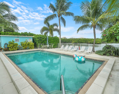 6520 N Ocean Boulevard - Photo Thumbnail 31