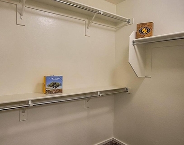 2362 E Huntington Drive - Photo Thumbnail 6