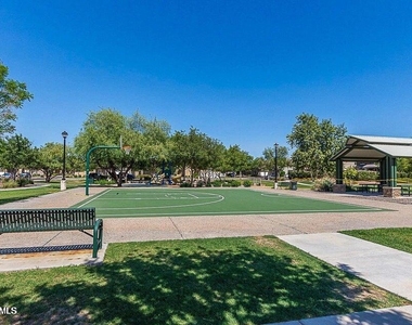 2362 E Huntington Drive - Photo Thumbnail 15