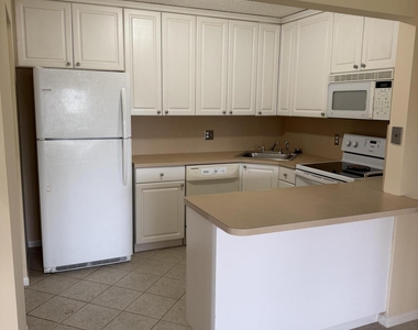 211 Pine Hov Circle - Photo Thumbnail 8