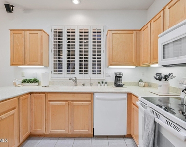 14508 W Corral Drive - Photo Thumbnail 12
