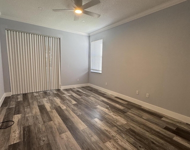 822 Nw Sorrento Lane - Photo Thumbnail 12