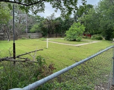 2932 Haynie #d Street - Photo Thumbnail 1