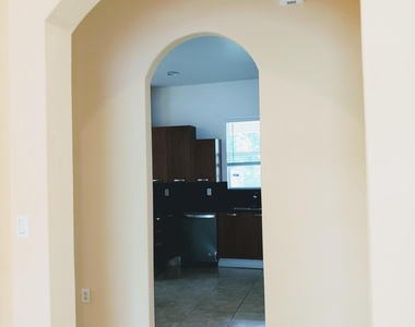 2449 Sw Savage Boulevard - Photo Thumbnail 6