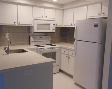 728 Executive Center Drive - Photo Thumbnail 2
