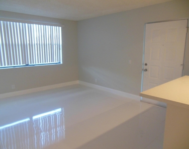 728 Executive Center Drive - Photo Thumbnail 6