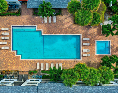 728 Executive Center Drive - Photo Thumbnail 18