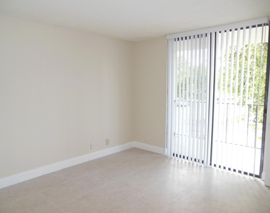 728 Executive Center Drive - Photo Thumbnail 7