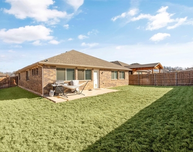 817 Cloverwood Drive - Photo Thumbnail 21