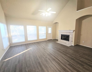 4605 Buffalo Bend Place - Photo Thumbnail 8