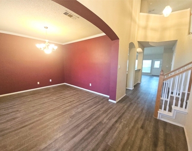 4605 Buffalo Bend Place - Photo Thumbnail 1