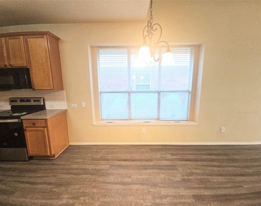 4605 Buffalo Bend Place - Photo Thumbnail 7