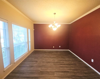 4605 Buffalo Bend Place - Photo Thumbnail 2