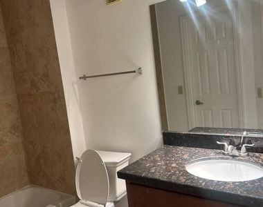 3370 N Pinewalk Drive N - Photo Thumbnail 3