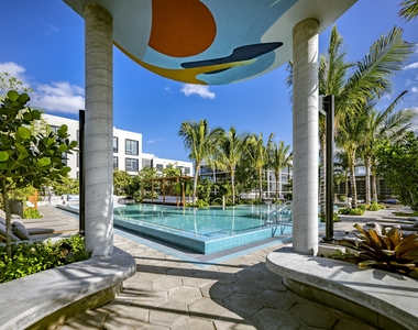 286 Nw 29th Street - Photo Thumbnail 8
