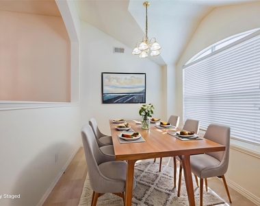 216 Quail Trail Lane - Photo Thumbnail 6