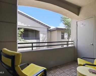 7009 E Acoma Drive - Photo Thumbnail 20