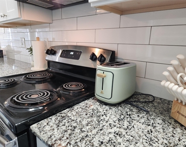 4800 W Lovers Lane - Photo Thumbnail 10