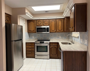 14333 Preston Road - Photo Thumbnail 7