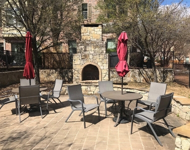 2016 Azure Pointe - Photo Thumbnail 20