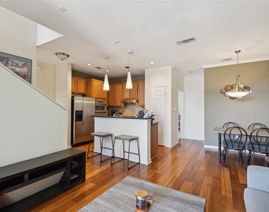2016 Azure Pointe - Photo Thumbnail 2