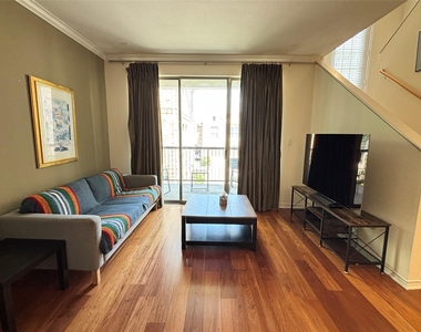 2016 Azure Pointe - Photo Thumbnail 4