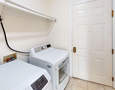 5624 Seneca Drive - Photo Thumbnail 24