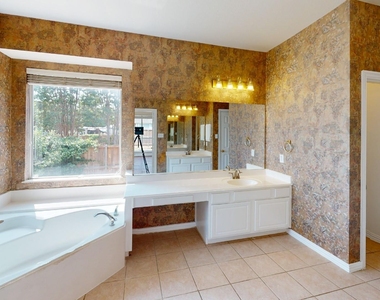 5624 Seneca Drive - Photo Thumbnail 20