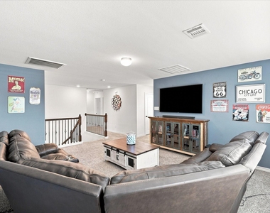 2613 Wayne Avenue - Photo Thumbnail 11