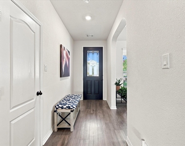 2613 Wayne Avenue - Photo Thumbnail 1