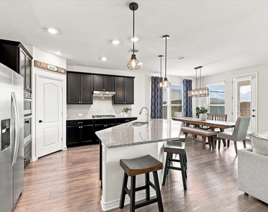 2613 Wayne Avenue - Photo Thumbnail 12