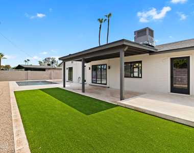 10010 N 29th Street - Photo Thumbnail 15