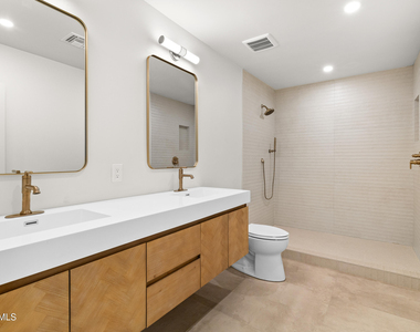 10010 N 29th Street - Photo Thumbnail 8