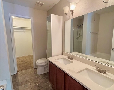 2732 Ingram Circle - Photo Thumbnail 12