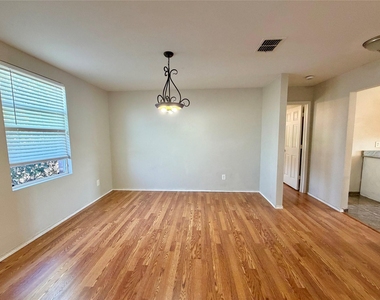 2732 Ingram Circle - Photo Thumbnail 4