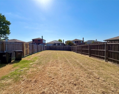 2732 Ingram Circle - Photo Thumbnail 21