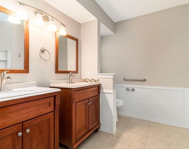 802 Pebblebrook Drive - Photo Thumbnail 18