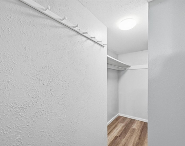 11410 Park Central Place - Photo Thumbnail 26
